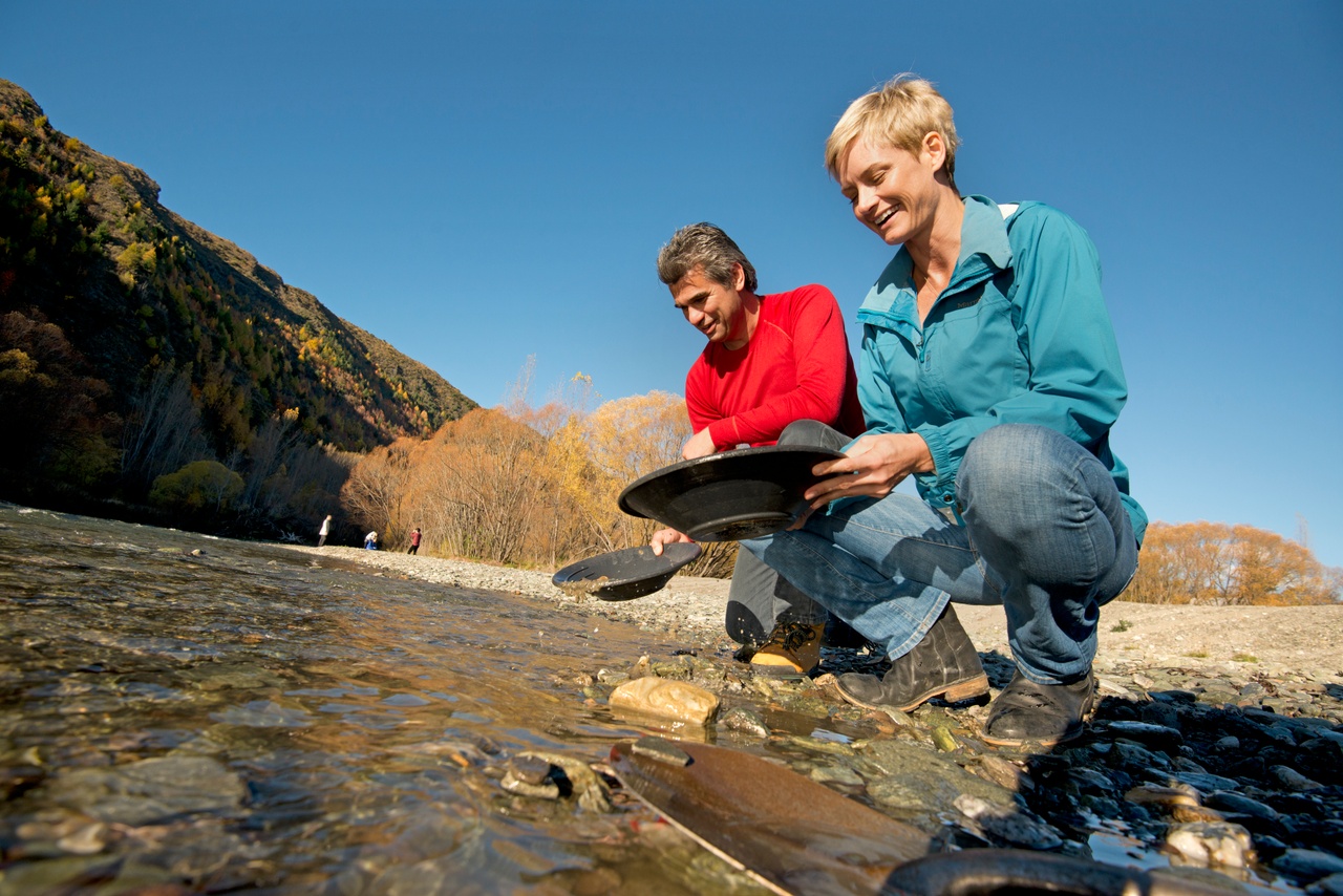 Gold Panning Queenstown