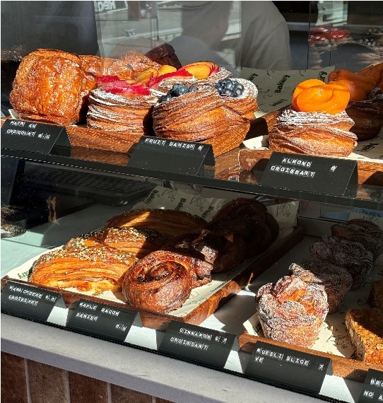 Boat Shed Bakery Queenstown marina
